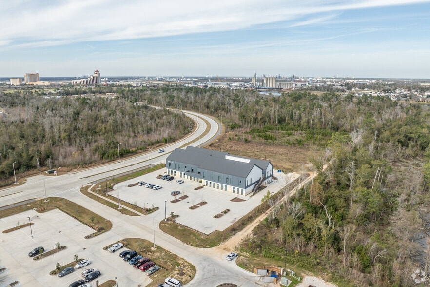 More Photos Of 3093 Contraband Pkwy Park, Lake Charles General Retail For Sale