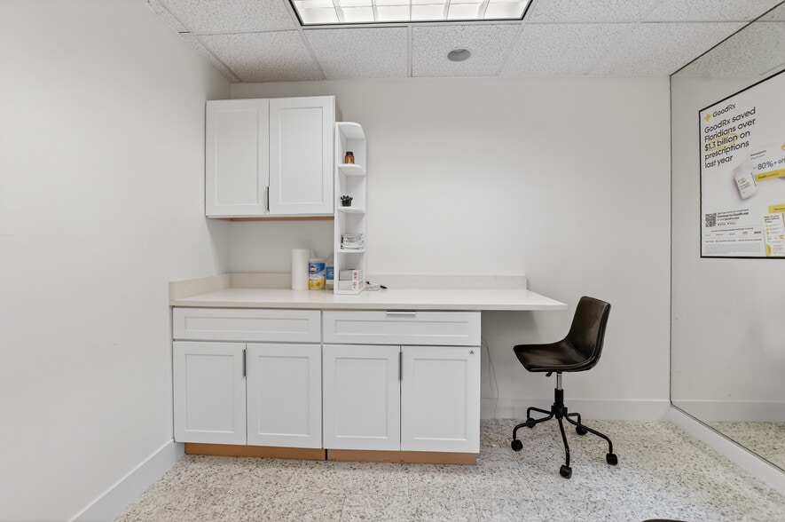More Photos Of 665 SE 10th St, Deerfield Beach Medical For Sale