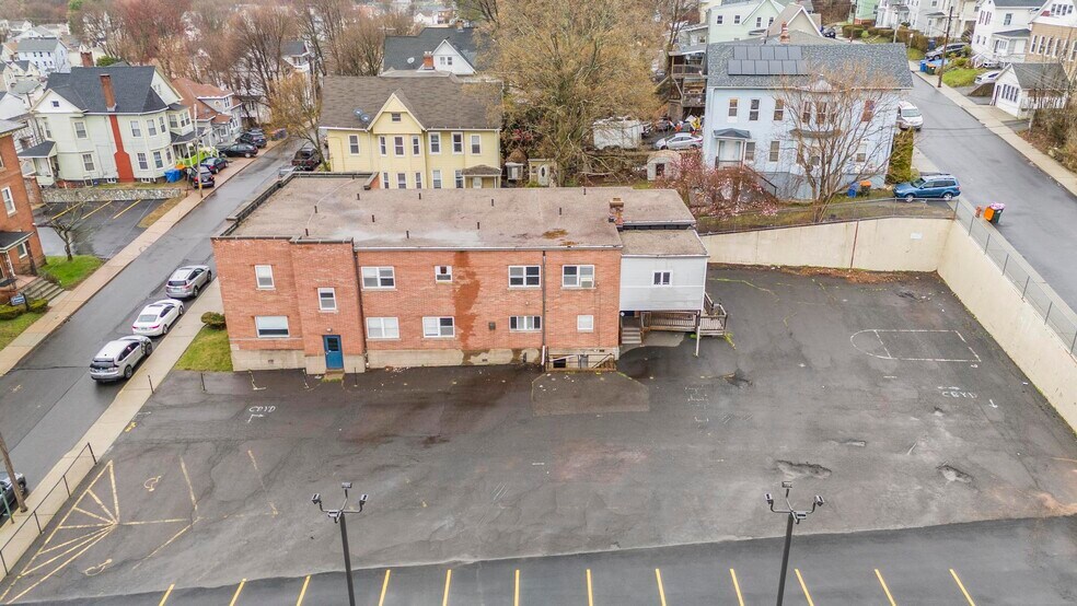 More Photos Of 19 Goodwill Ave, Meriden Specialty For Sale