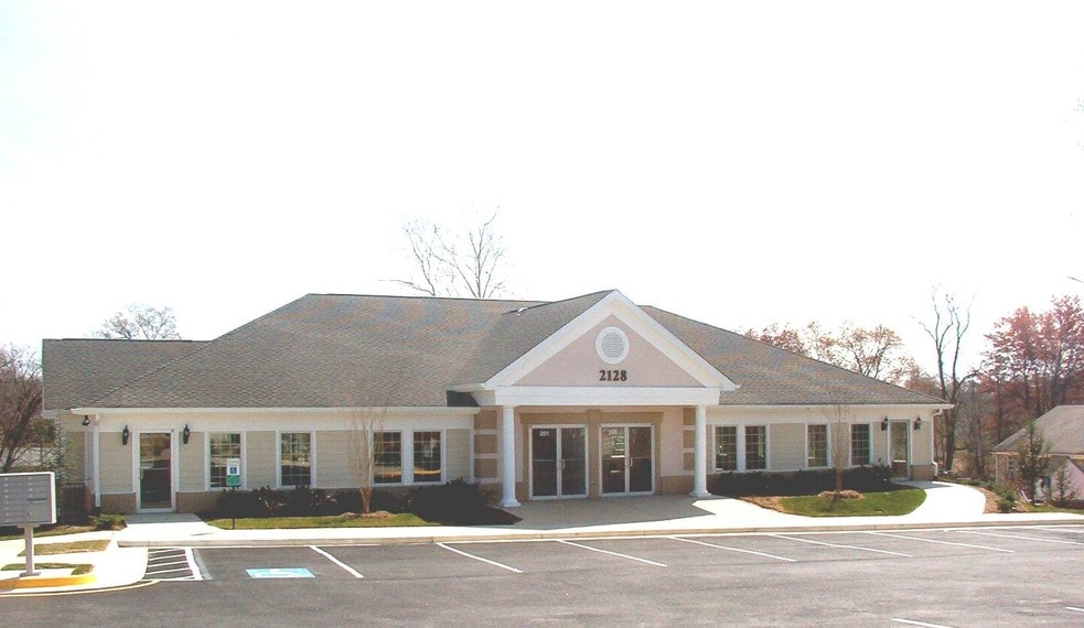 More Photos Of 2124 Richmond Hwy, Stafford Unknown For Lease