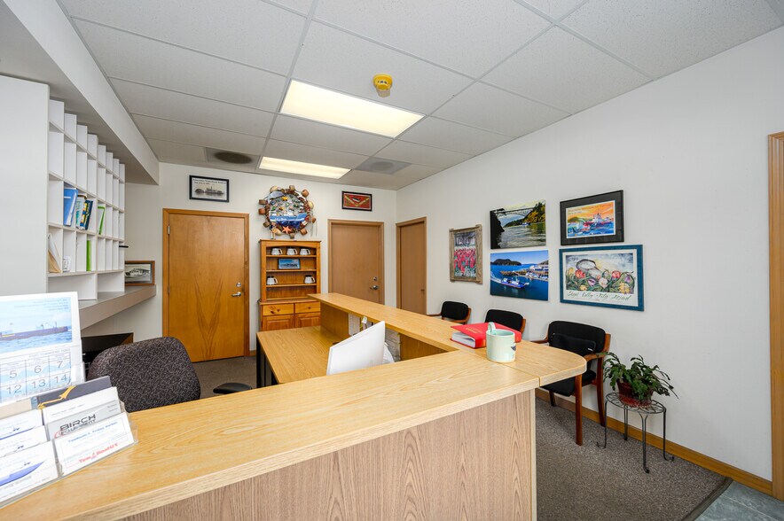 More Photos Of 1909 Skyline Way, Anacortes Marina For Sale