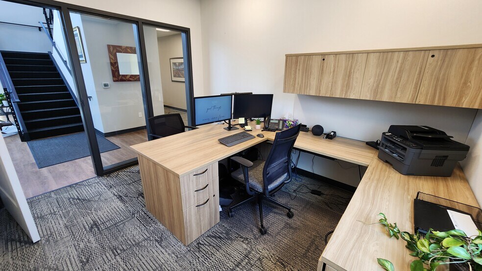 More Photos Of 805 George St, De Pere Office For Sale