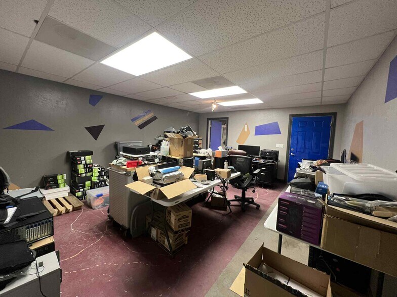 More Photos Of 1211 Wilson ln, West Haven Warehouse For Lease