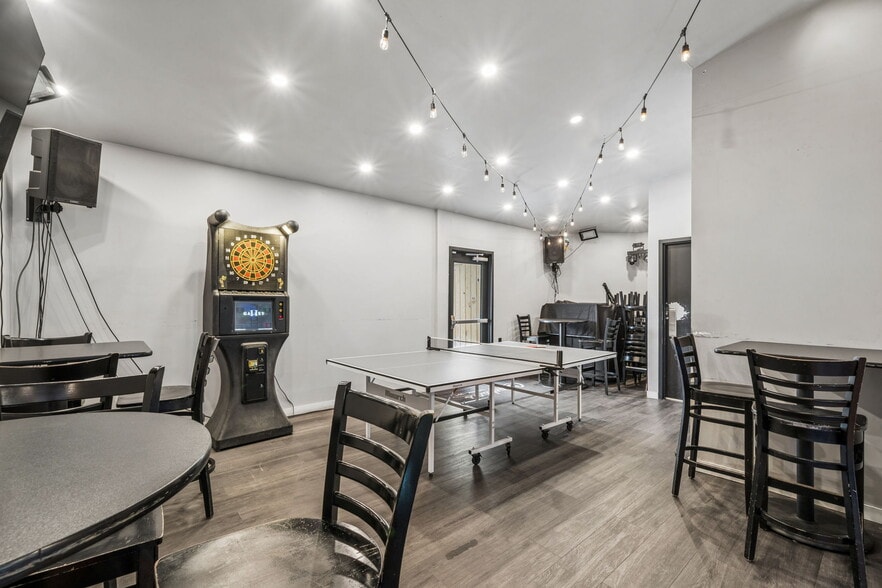 More Photos Of 534 S Main St, Greensburg Bar For Sale