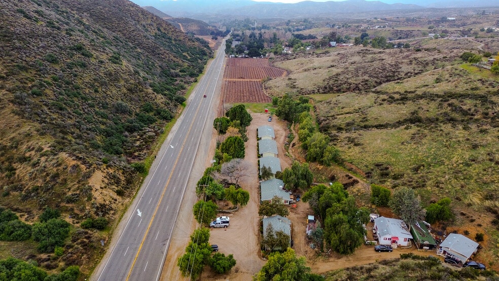 More Photos Of 12117 Sierra Hwy, Santa Clarita Hotel For Sale