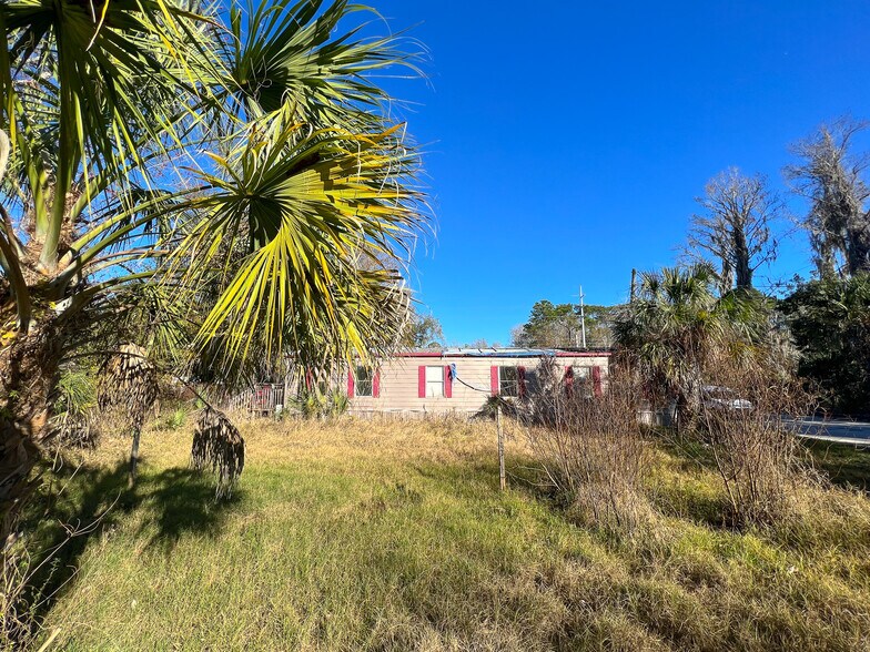 More Photos Of 8144 W Grover Cleveland Blvd, Homosassa Office For Sale