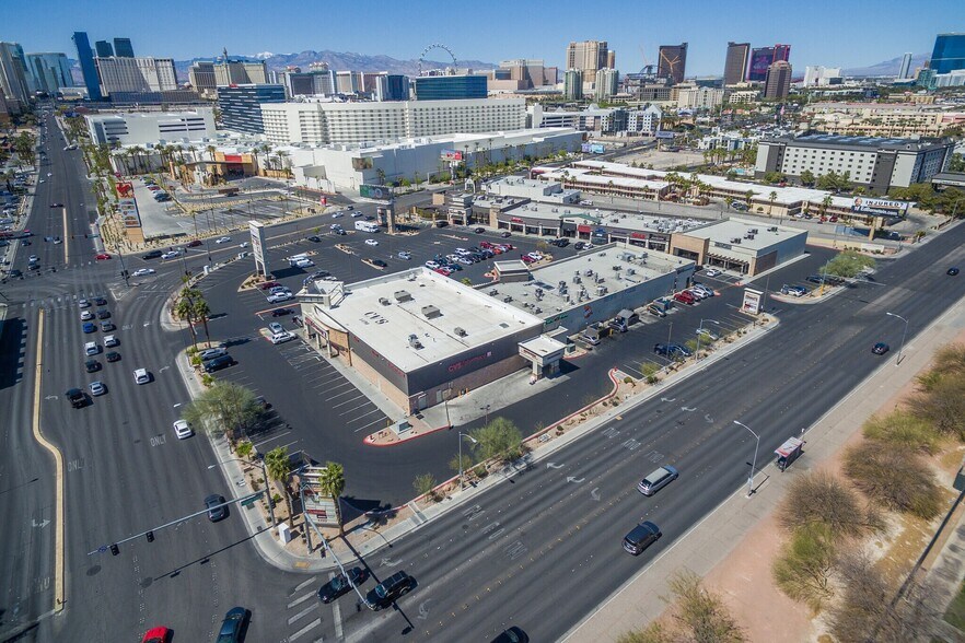 More Photos Of 4480 Paradise Rd, Las Vegas Storefront For Lease