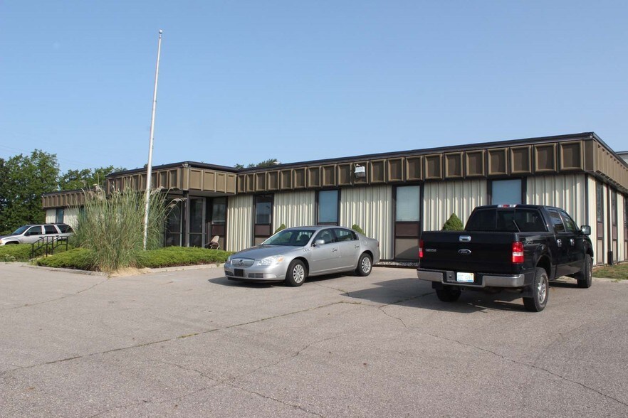 More Photos Of 5522 Aurelius Rd, Lansing Warehouse For Lease