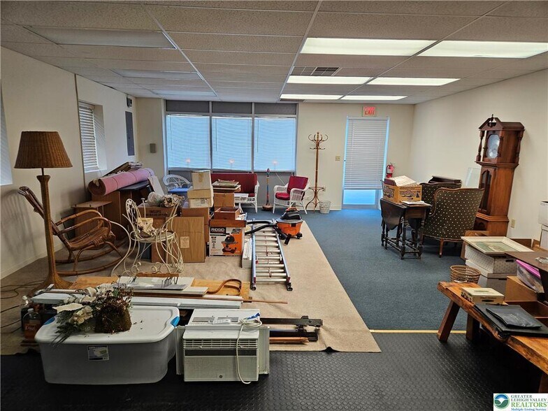 More Photos Of 6626 Main St, Bangor Office For Sale