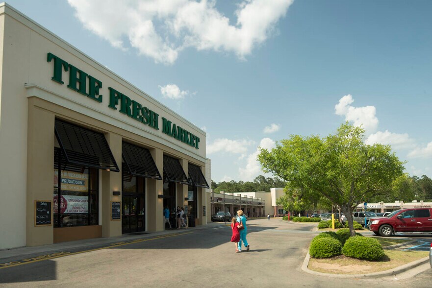 More Photos Of 1400 Village Square Blvd, Tallahassee Unknown For Lease