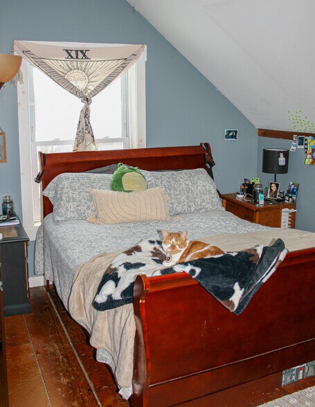 More Photos Of 40 Highland St, Ashland Apartments For Sale