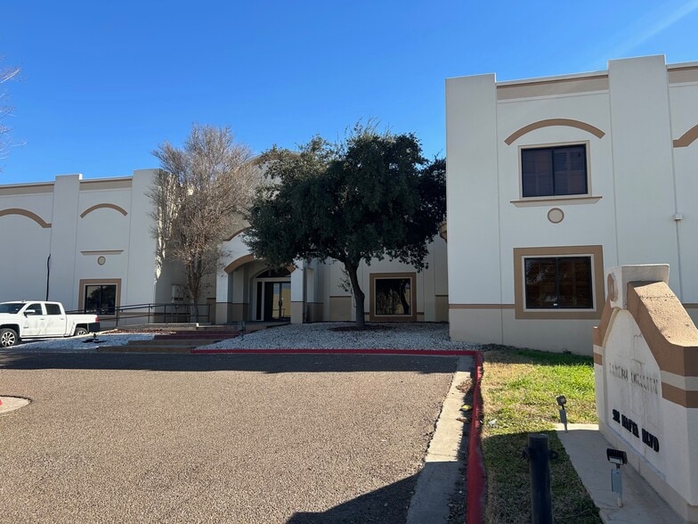 Primary Photo Of 502 Nafta Blvd, Laredo Warehouse For Lease
