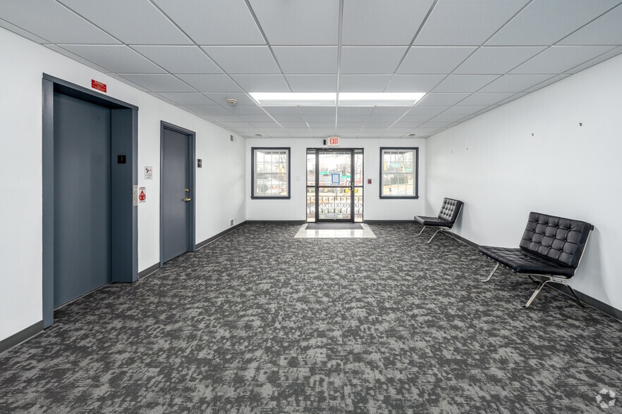 More Photos Of 4701 Randolph Rd, Rockville Medical For Lease