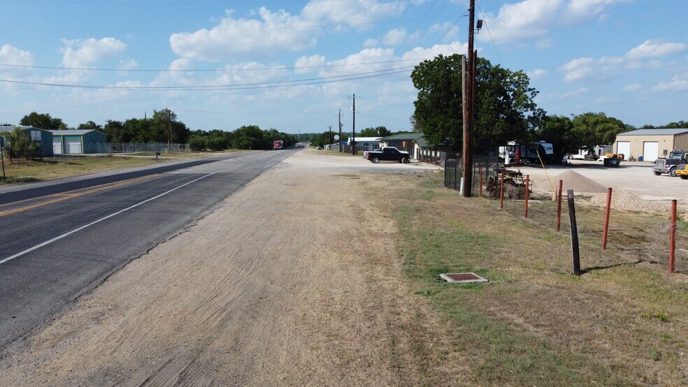 More Photos Of 1951 S Magnolia Ave, Luling Land For Sale
