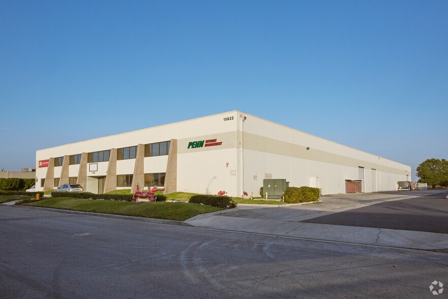 Primary Photo Of 15622-15642 Producer Ln, Huntington Beach Warehouse For Lease
