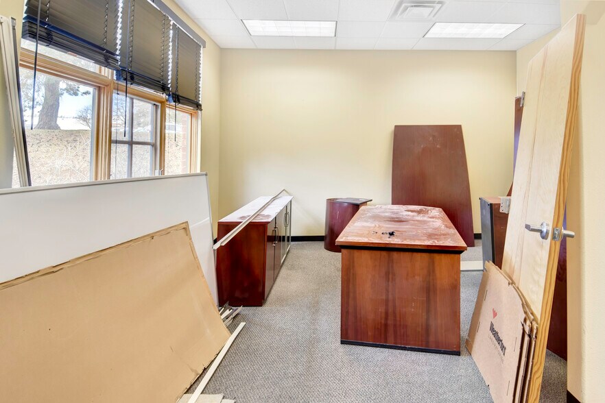 More Photos Of 88 Inverness Cir E, Englewood Medical For Sale