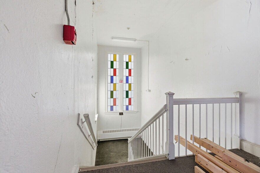 More Photos Of 642 S Main St, Central Square Office Residential For Lease