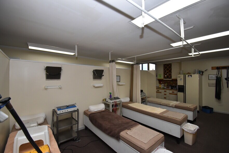 More Photos Of 100 Brenda Ave, Danville Medical For Sale