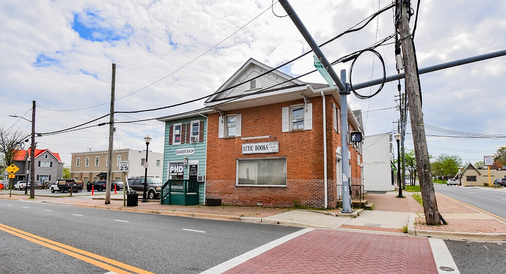 More Photos Of 100-102 S Washington Blvd, Laurel Freestanding For Sale