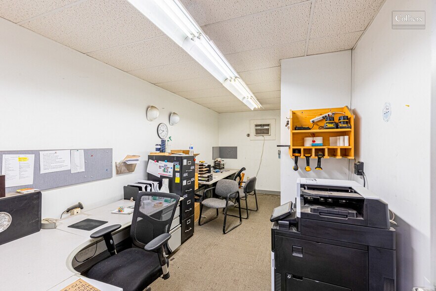 More Photos Of 100 Sagamore Hill Rd, Pittsburgh Manufacturing For Sale