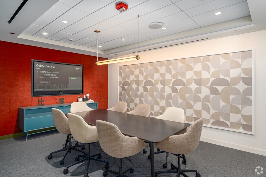 More Photos Of 311 W Monroe St, Chicago Coworking Space