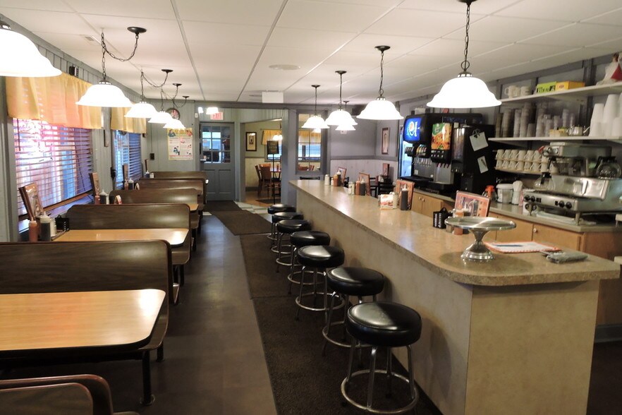 More Photos Of 7991 Route 31, Bridgeport Restaurant For Sale