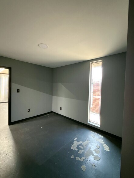 More Photos Of 4127 Weslow St, Houston Industrial For Lease