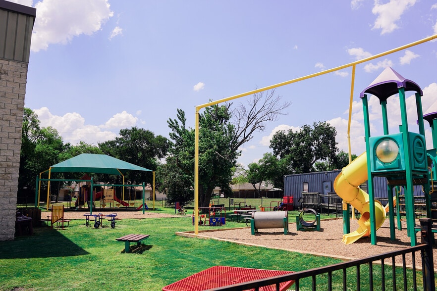 More Photos Of 2705 Virginia Pky, McKinney Religious Facility For Sale