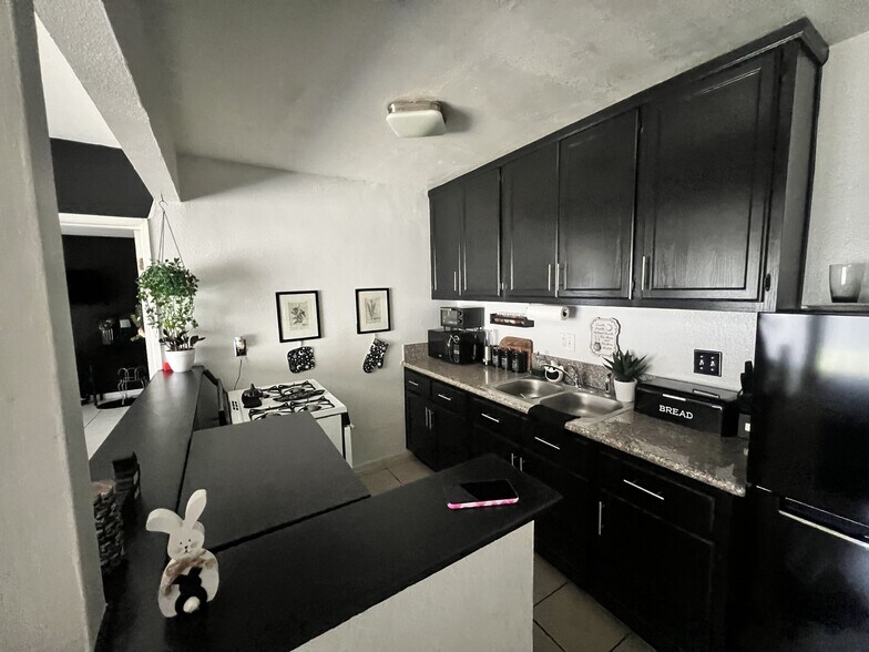 More Photos Of 10791 Palma Vista Ave, Garden Grove Apartments For Sale