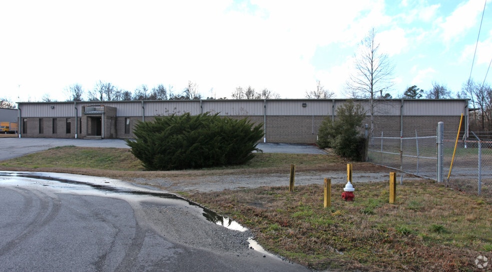 More Photos Of 505 Aztec Dr, High Point Warehouse For Sale