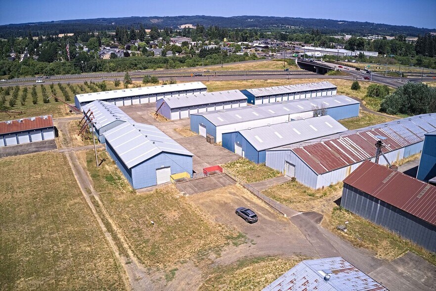 More Photos Of 31345 NW Beach Rd, Hillsboro Warehouse For Lease