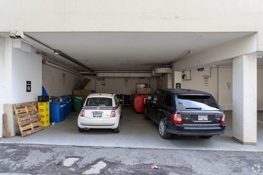 More Photos Of 1681 Chestnut St, Vancouver Office For Lease