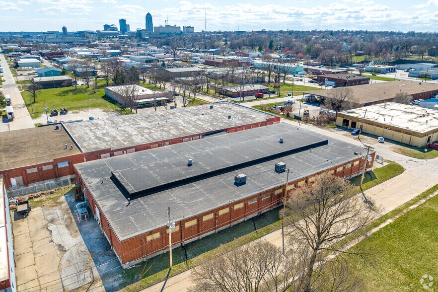 More Photos Of 96-98 Jefferson Ave, Des Moines Warehouse For Lease