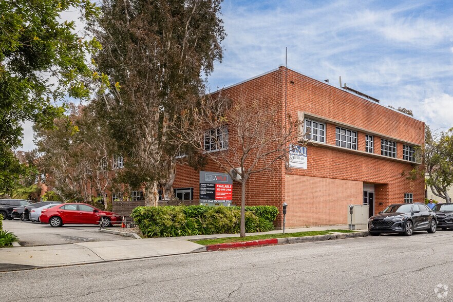 More Photos Of 2644 30th St, Santa Monica Loft Creative Space For Lease