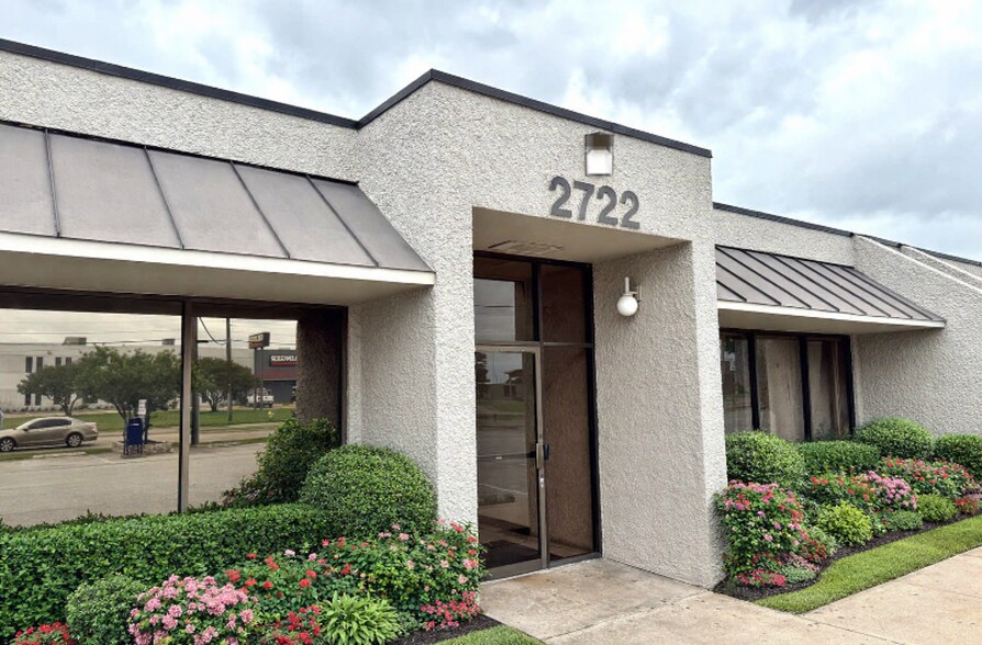 More Photos Of 2734 W Kingsley Rd, Garland Light Distribution For Lease