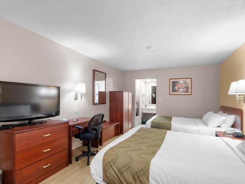 More Photos Of 250 N 1100 W, Cedar City Hotel For Sale
