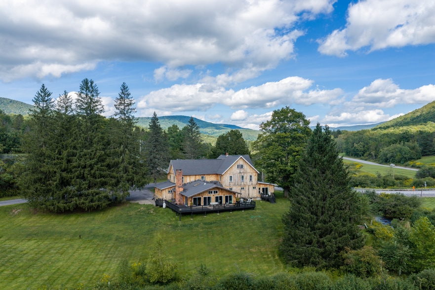 More Photos Of 770 John Shultis Rd, Denver Specialty For Sale
