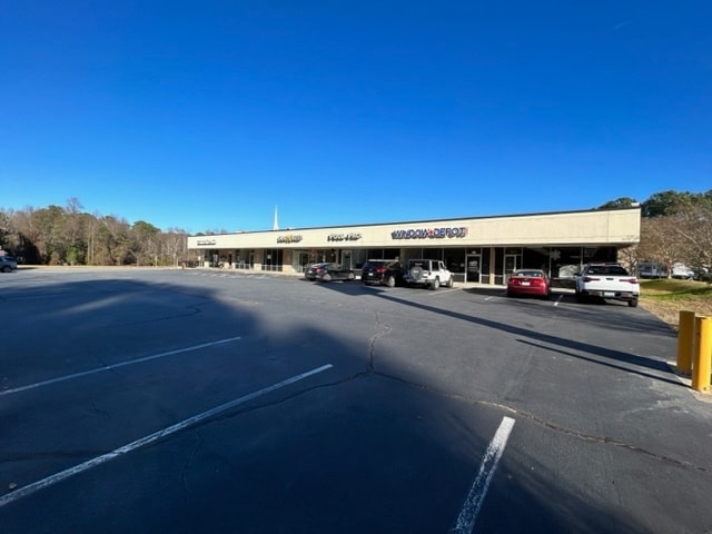 Primary Photo Of 2803 Evans St, Greenville General Retail For Lease