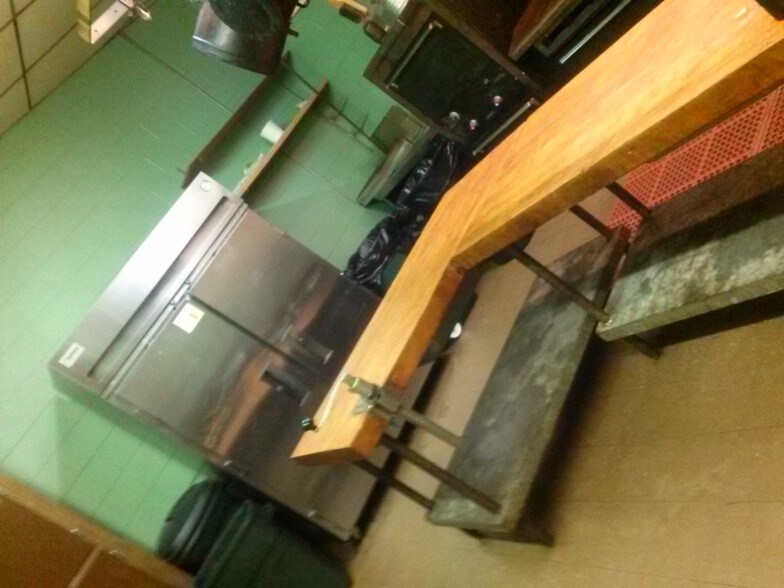 More Photos Of 5186 E Davison St, Detroit Lodge Meeting Hall For Sale