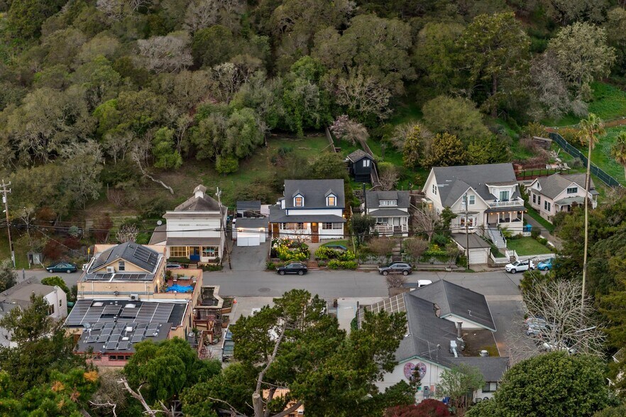 More Photos Of 11 Wharf Rd, Bolinas General Retail For Sale