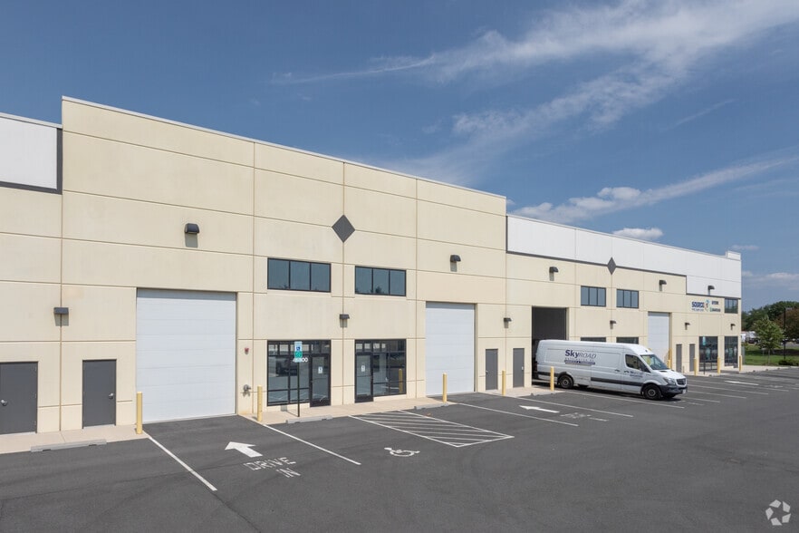 More Photos Of 44900 Falcon Pl, Sterling Warehouse For Sale