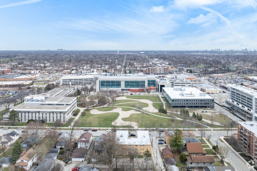 More Photos Of 8045 Lamon Ave, Skokie Office For Sale