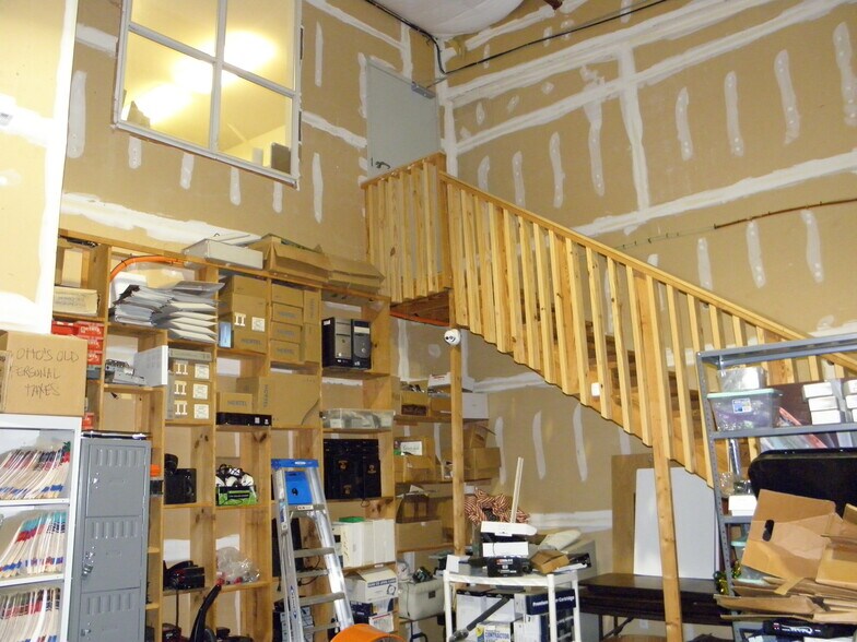 More Photos Of 1710 Orleans St, Mandeville Office For Sale