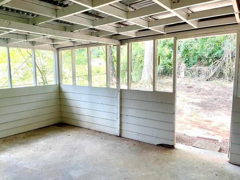 More Photos Of 2611 Golfview Ter SE, Conyers Multifamily For Sale