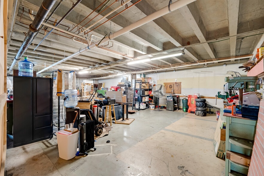 More Photos Of 2510-2512 Colby Ave, Everett Storefront Retail Office For Sale