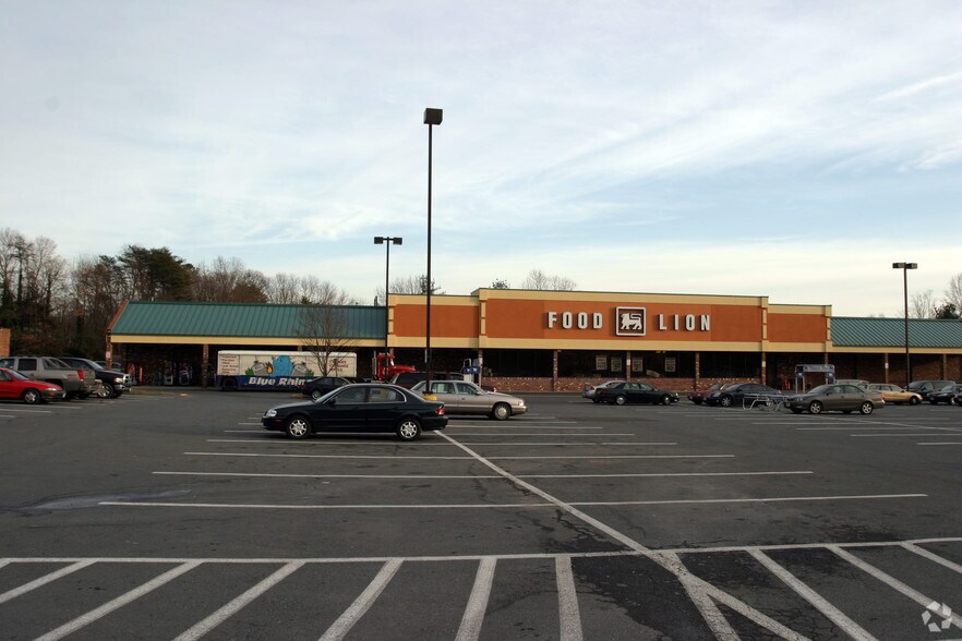 More Photos Of 9500-9556 Crain Hwy, Upper Marlboro Unknown For Lease