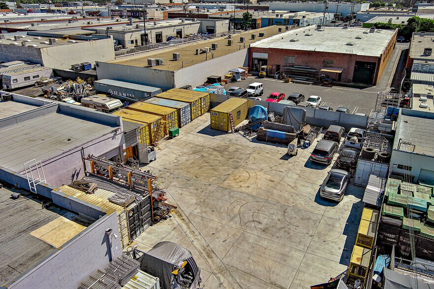 More Photos Of 7650 Gloria Ave, Van Nuys Warehouse For Sale