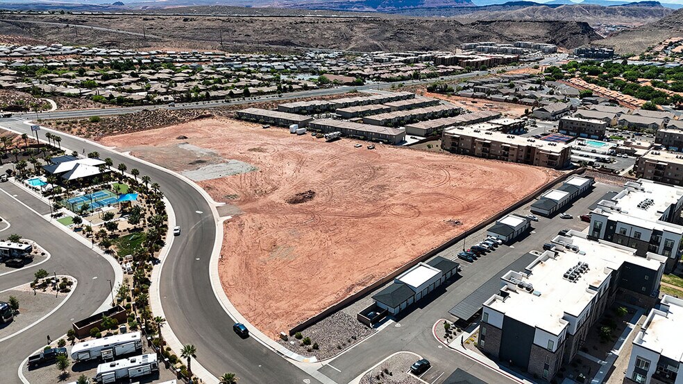 More Photos Of 1355 E Bluff View Dr, Washington Land For Lease