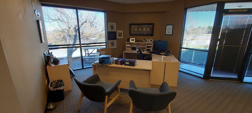 More Photos Of 7399 S Tucson Way, Centennial Flex For Lease
