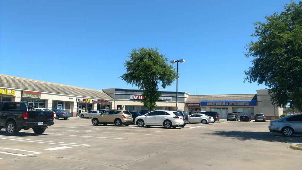 More Photos Of 9203 Skillman St, Dallas General Retail For Lease